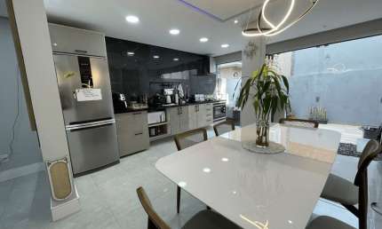 Casa com 2 quartos à venda na Rua dos Alecrins, 173, Igara, Canoas por R$ 689.000