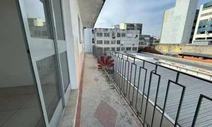 Apartamento com 3 quartos para alugar na Rua Tiradentes, 250, Centro, Canoas por R$ 1.800