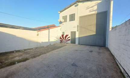 Barracão / Galpão / Depósito para alugar na Rua Peru, 121, São José, Canoas por R$ 4.000
