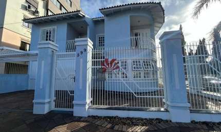 Casa com 3 quartos para alugar na Rua Mathias Velho, 899, Centro, Canoas por R$ 5.000