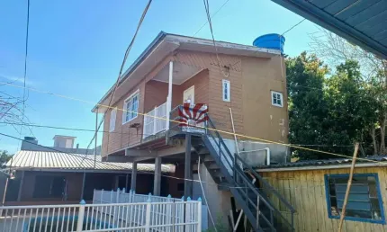 Casa com 2 quartos para alugar na rua torres, 220, mathias velho, canoas por r$ 1.100