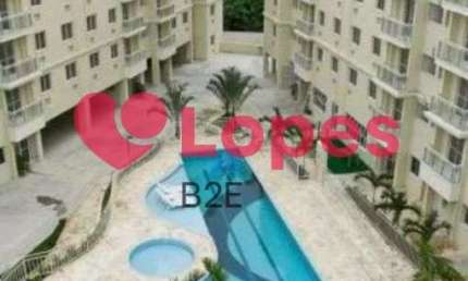 Apartamento com 2 quartos dentro do condominio com piscina - Taquara