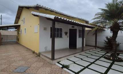 Casa com 2 quartos para alugar na Rua Trinta e Dois, --, Jardim Atlântico, Maricá, 77 m2 por R$ 3.700