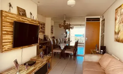 Apartamento com 02 quartos para venda no Imbuí, Salvador, Bahia.