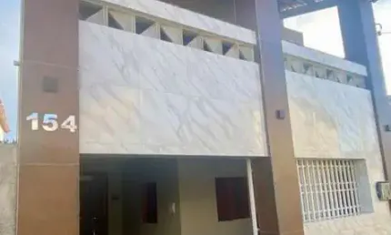 Sobrado para venda tem 210 metros quadrados com 3 quartos em Iguape - Aquiraz - CE