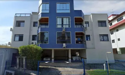 Apto 1 dorm mobiliado na praia de Jurerê - Florianópolis, SC