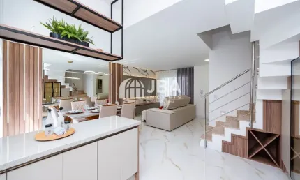 Casa com 3 quartos à venda na Rua Osmário Machado, 345, Xaxim, Curitiba