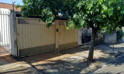 CASA A VENDA  135 M²- ÓTIMA LOCALIZAÇÃO em CAMBEZINHO - LONDRINA