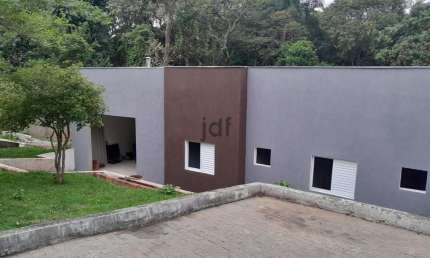 Chácara no bairro Porta do Sol em Mairinque-SP com OFICINA!