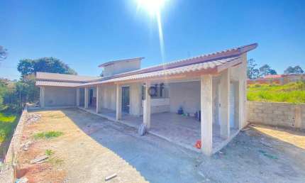 Chácara nova com 02 dormitórios , bem localizada em Associação de Moradores