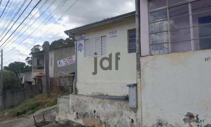 Casa em Marmeleiro, Mairinque/SP as margens da Rodovia!