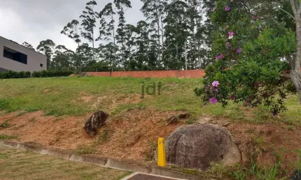 Terreno em Condomínio Villa da Mata de 1000m² Alto Padrão com oportunidade !