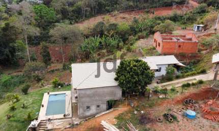 Chácara em Moreiras, Mairinque/SP com vista para área verde !