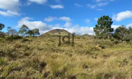 Investimento Estratégico! Terreno de 10.000m2 com excelente acesso e potencial de valorização na cidade de São Roque