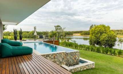 Casa Alto Padrão EXCLUSIVA, VISTA PERMANENTE PARA O LAGO!