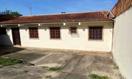 Casa com 3 quartos para alugar na Rua Augusto Ferreira, 83, Jardim Carvalho, Ponta Grossa