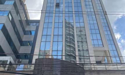 Sala comercial com 1 sala para alugar na Avenida Sete de Setembro, 4848, Batel, Curitiba