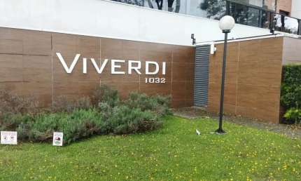 Apartamento com 2 quartos para alugar na Avenida Marechal Humberto de Alencar Castelo Branco, 1032, Cristo Rei, Curitiba