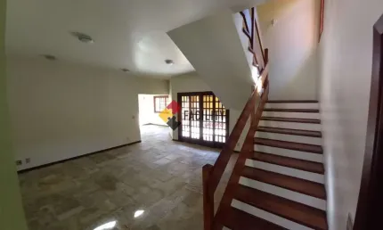 Casa com 3 quartos à venda na Rua Doutor Lourenço Granato, 153, Chácara da Barra, Campinas, 190 m2 por R$ 950.000