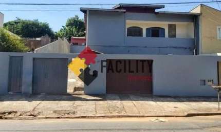 Casa com 3 quartos à venda na Rua Manoel Soares Pinto, 481, Parque Jambeiro, Campinas, 250 m2 por R$ 650.000