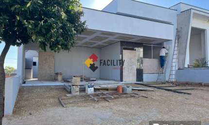 Casa com 3 quartos à venda na Avenida Olívio Franceschini, 60, Parque Olívio Franceschini, Hortolândia, 172 m2 por R$ 970.000