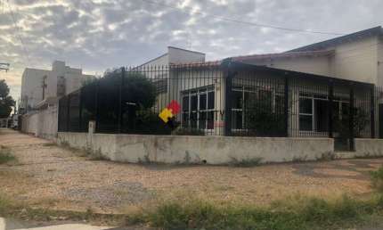 Casa com 5 quartos à venda na Rua Amélia Bueno, 156, Taquaral, Campinas, 224 m2 por R$ 1.100.000