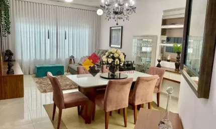 Casa com 3 quartos à venda na Rua Josias Pereira de Souza, 30, Vila Miranda, Sumaré, 200 m2 por R$ 950.000
