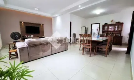 Casa com 4 quartos à venda na Rua Professora Arlete Therezinha Pizao, 300, Jardim Magnólia, Campinas, 250 m2 por R$ 850.000
