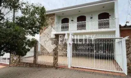 Casa com 4 quartos à venda na Rua República Dominicana, 956, Jardim Nova Europa, Campinas, 248 m2 por R$ 930.000