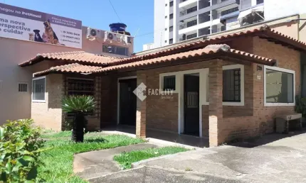 Casa comercial para alugar na Rua Azarias de Melo, 720, Taquaral, Campinas, 58 m2 por R$ 5.900