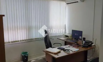 Sala comercial para alugar na Rua Barão de Jaguara, 1481, Centro, Campinas, 100 m2 por R$ 1.300