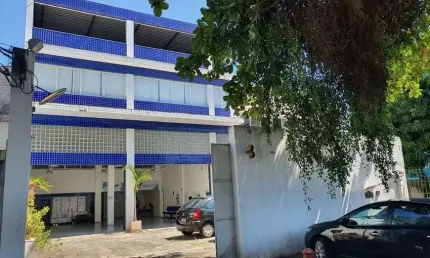 Barracão / Galpão / Depósito com 4 salas para alugar na Estrada de Jacarepaguá, 1, Anil, Rio de Janeiro