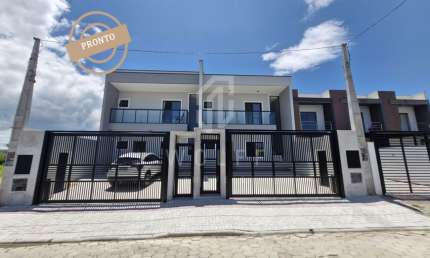 Sobrado com Ótimo Padrão de Acabamento, 136 m², 3 quartos, no Itacolomi - Balneário Piçarras - SC