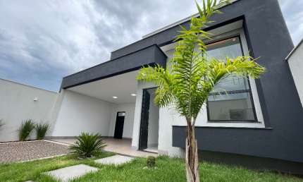 Casa 3 quartos com móveis planejados a venda Beira Rio