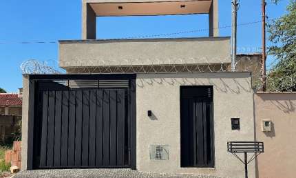 Casa com 3 quartos à venda no Setor Paranaíba, Itumbiara 