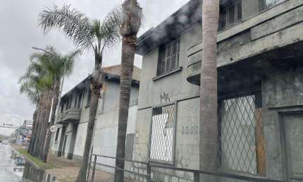 Terreno comercial para alugar na Avenida Sertório, 727, Navegantes, Porto Alegre por R$ 12.000