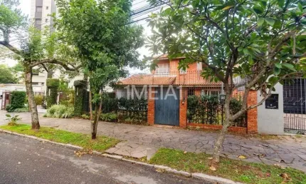 Casa com 4 quartos para alugar na Rua Engenheiro Olavo Nunes, 425, Bela Vista, Porto Alegre por R$ 8.500