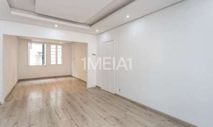 Casa comercial para alugar na Rua Dom Pedro II, 309, São João, Porto Alegre por R$ 4.999