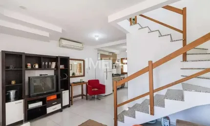Casa com 2 quartos para alugar na Avenida Alberto Pasqualini, 494, Jardim Itu Sabará, Porto Alegre por R$ 3.100