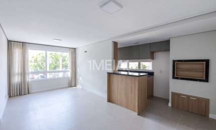 Apartamento com 3 quartos para alugar na Rua Padre Alois Kades S J, 500, Jardim Europa, Porto Alegre por R$ 5.000