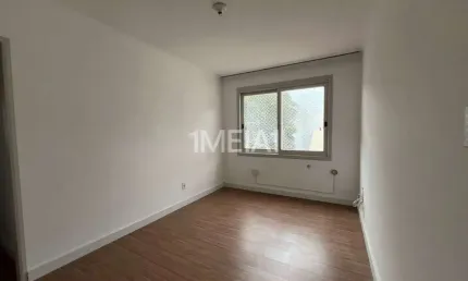 Apartamento com 2 quartos para alugar na Rua Felicíssimo de Azevedo, 182, Auxiliadora, Porto Alegre por R$ 2.600