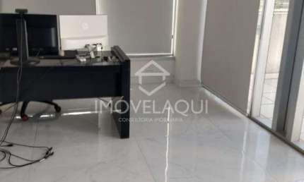 Sala comercial com 32,59 m² de área privativa e 62,04 m² de uma linda varanda