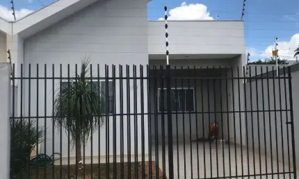 Casa com 3 quartos à venda no Jardim São Miguel, Maringá 