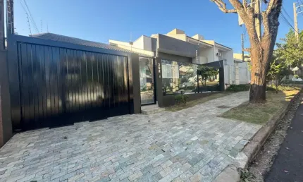 Casa com 3 quartos à venda no Jardim Novo Horizonte, Maringá 