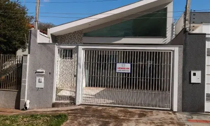 Casa com 3 quartos à venda no Jardim Alvorada, Maringá 