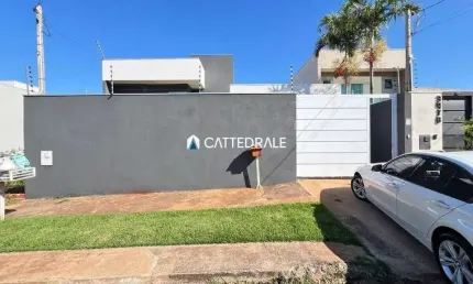 Casa com 3 quartos para alugar na Rua Osvaldo Moreira, 335, Jardim Araucária, Maringá