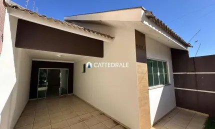 Casa com 3 quartos para alugar na Rua Pioneiro Nereu Mazzer, 905, Parque Avenida, Maringá