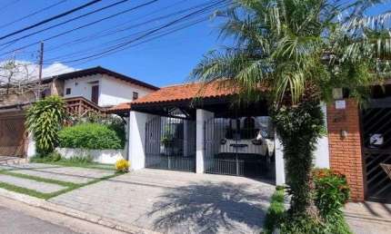 Casa ampla e confortável em excelente estado – 195m² construídos 