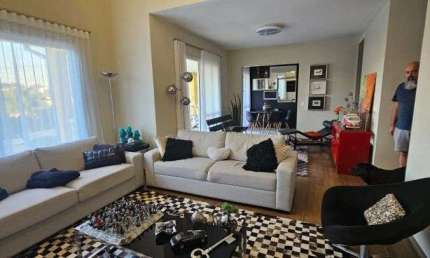 CASA DIFERENCIADA À VENDA NA GRANJA VIANA - RESIDENCIAL RAÍZES