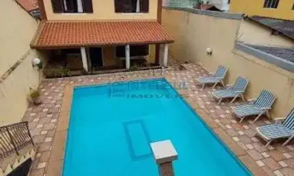 BELÍSSIMA CASA NA REGIÃO DO BOLSÃO DE INTERLAGOS, PRÓXIMO DO LAGUINHO.